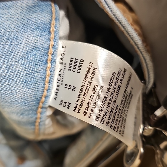 American Eagle Outfitters Super High Rise Flare Jeans Light Wash Size 10 Short - Picture 3 of 5